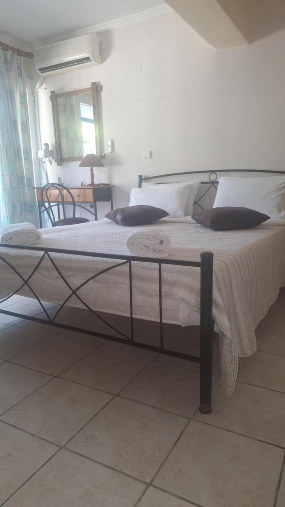 Fotini Apartments Paralia Agias Foteinis Kamer foto