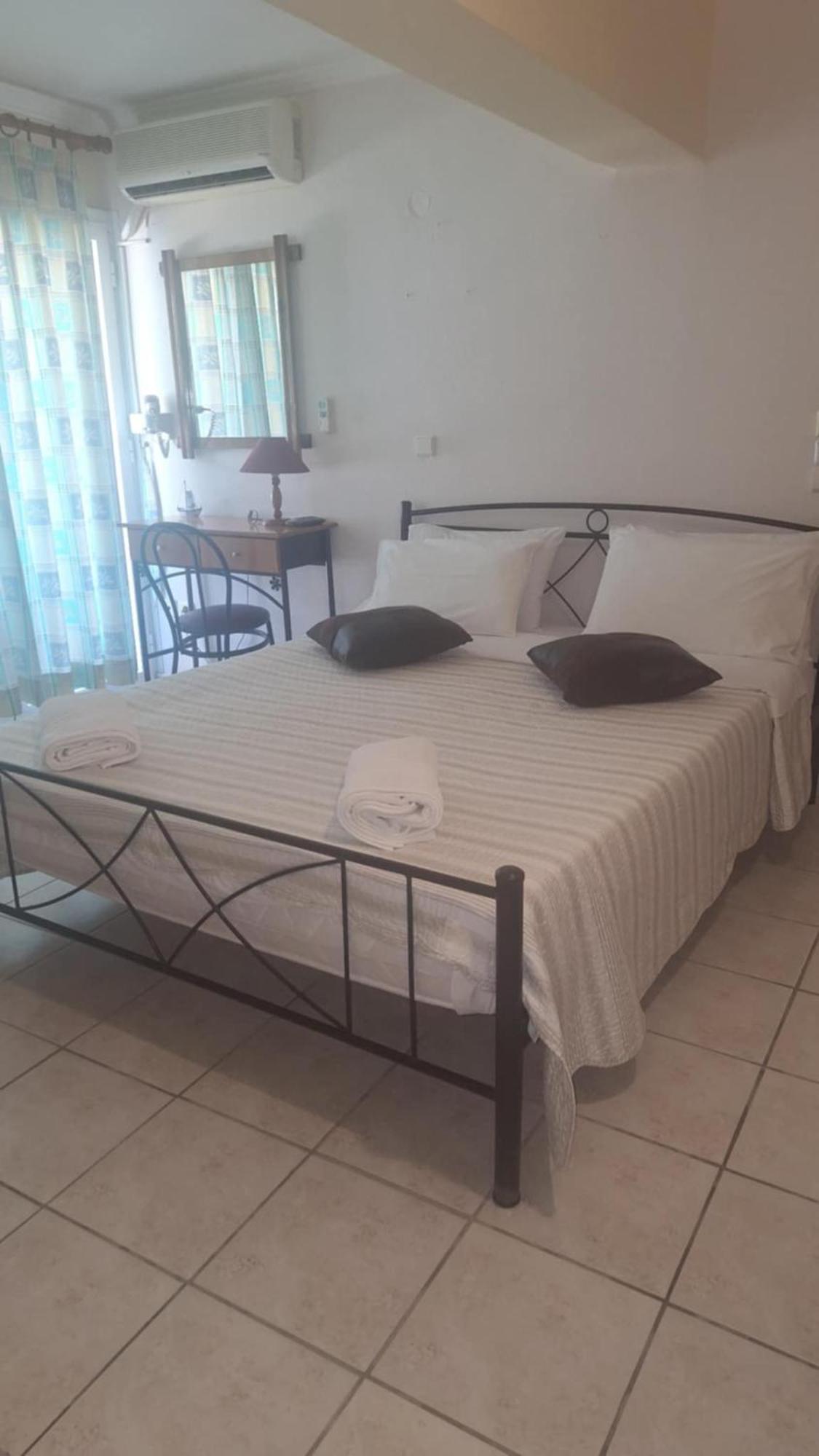 Fotini Apartments Paralia Agias Foteinis Kamer foto