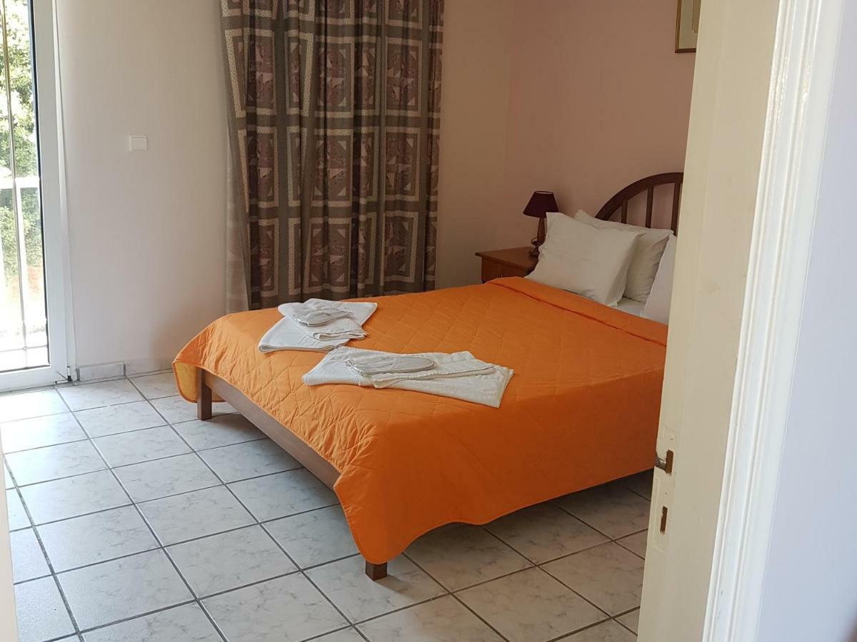 Fotini Apartments Paralia Agias Foteinis Buitenkant foto